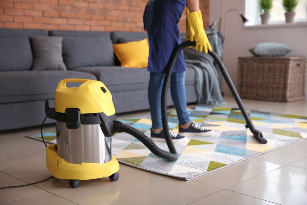 Professional Carpet Cleaning: Tips on How to Remove Water Stains from
